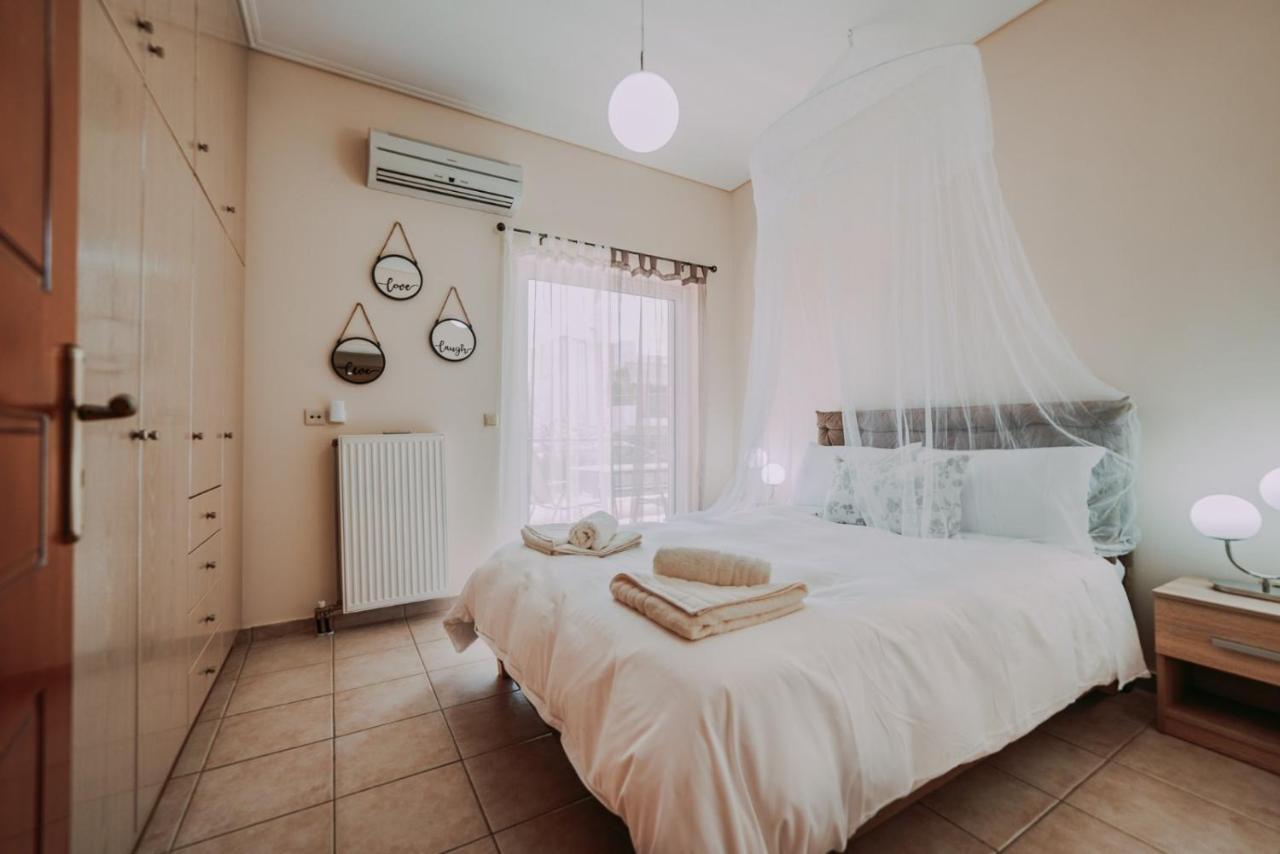 Bessis Apartments Kalamata Exterior photo